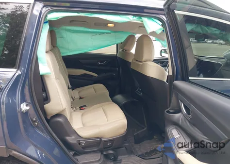 2023 Subaru Ascent Premium 8-Passenger z USA, uszkodzony, nr VIN 4S4WMACD6P3419252